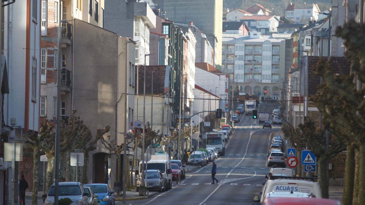 Calles casi vacías en Fene