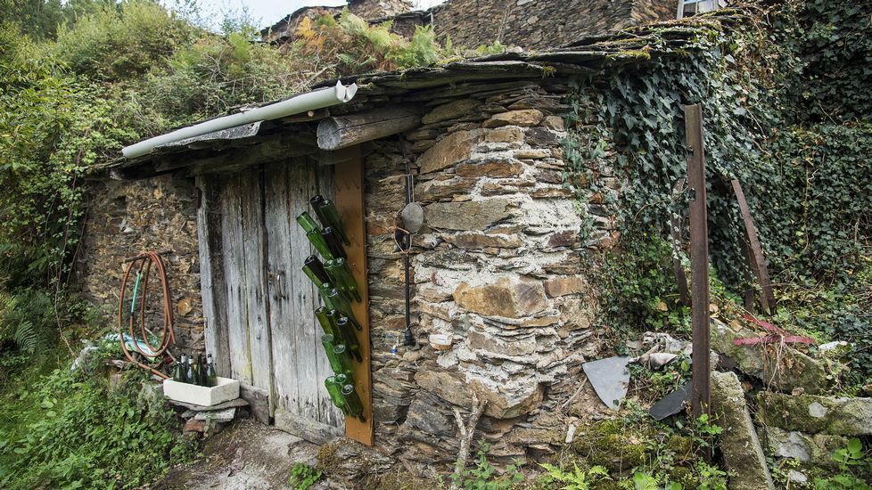 .Una vieja bodega en el lugar de Pozos