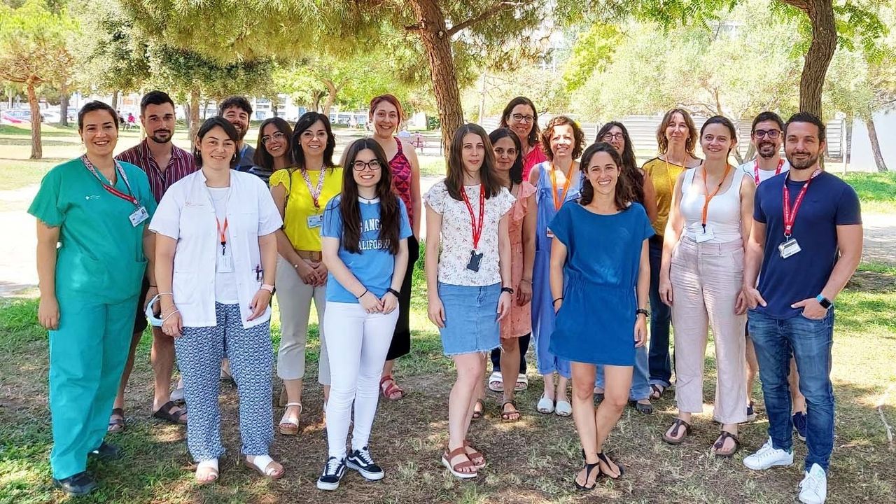 Foto del equipo que ha creado el nuevo sistema de detecci�n del c�ncer de endometrio
