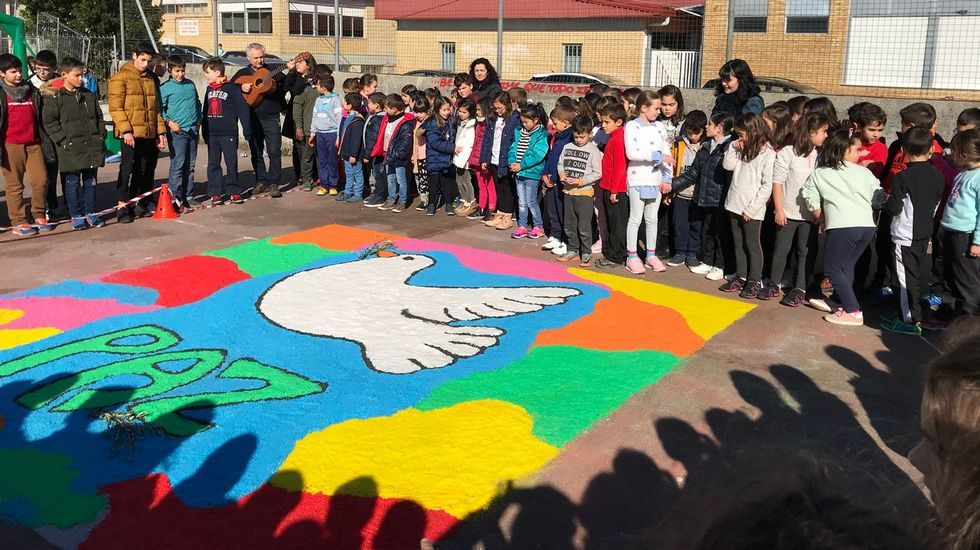 Paz Ourense.Acto por el Día de la Paz en el CPI de Ribadavia