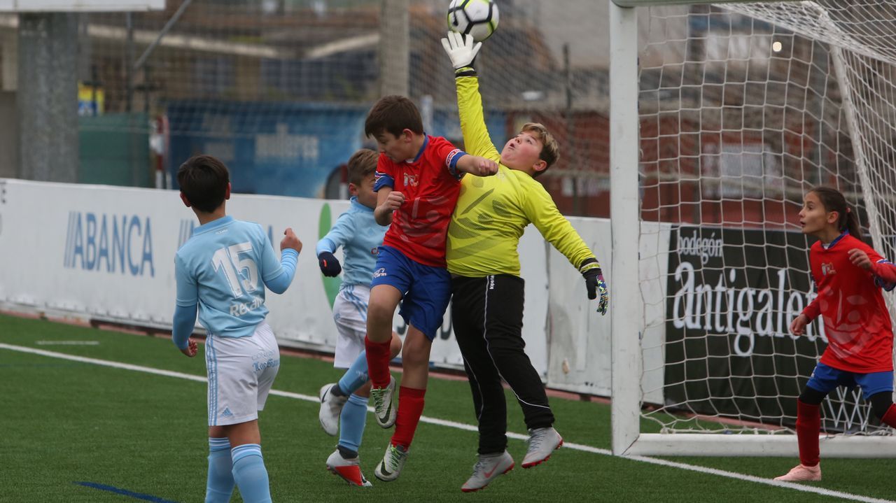 Fútbol para las vacaciones.El Ourense CF organizó una edición más de su Memorial Patelo