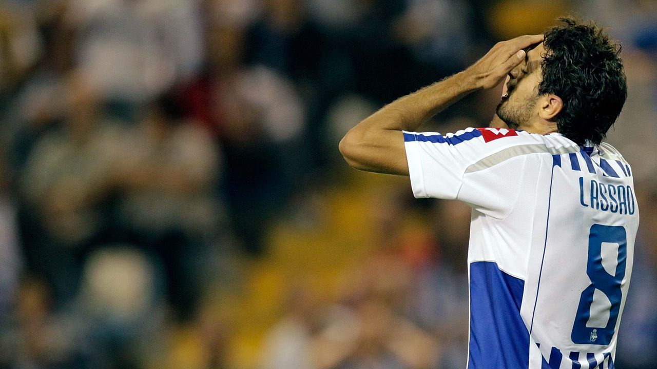 .Lassad, ya con el 8, fue uno de los jugadores que protagonizaron el primer descenso del Deportivo en más de 20 años