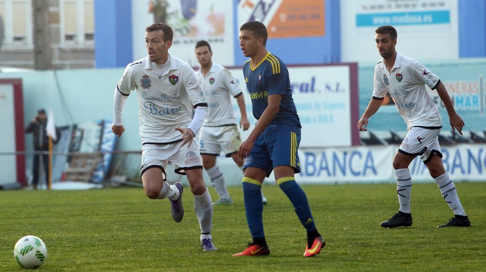 Partido de fútbol Segunda B entre Boiro y Celta B