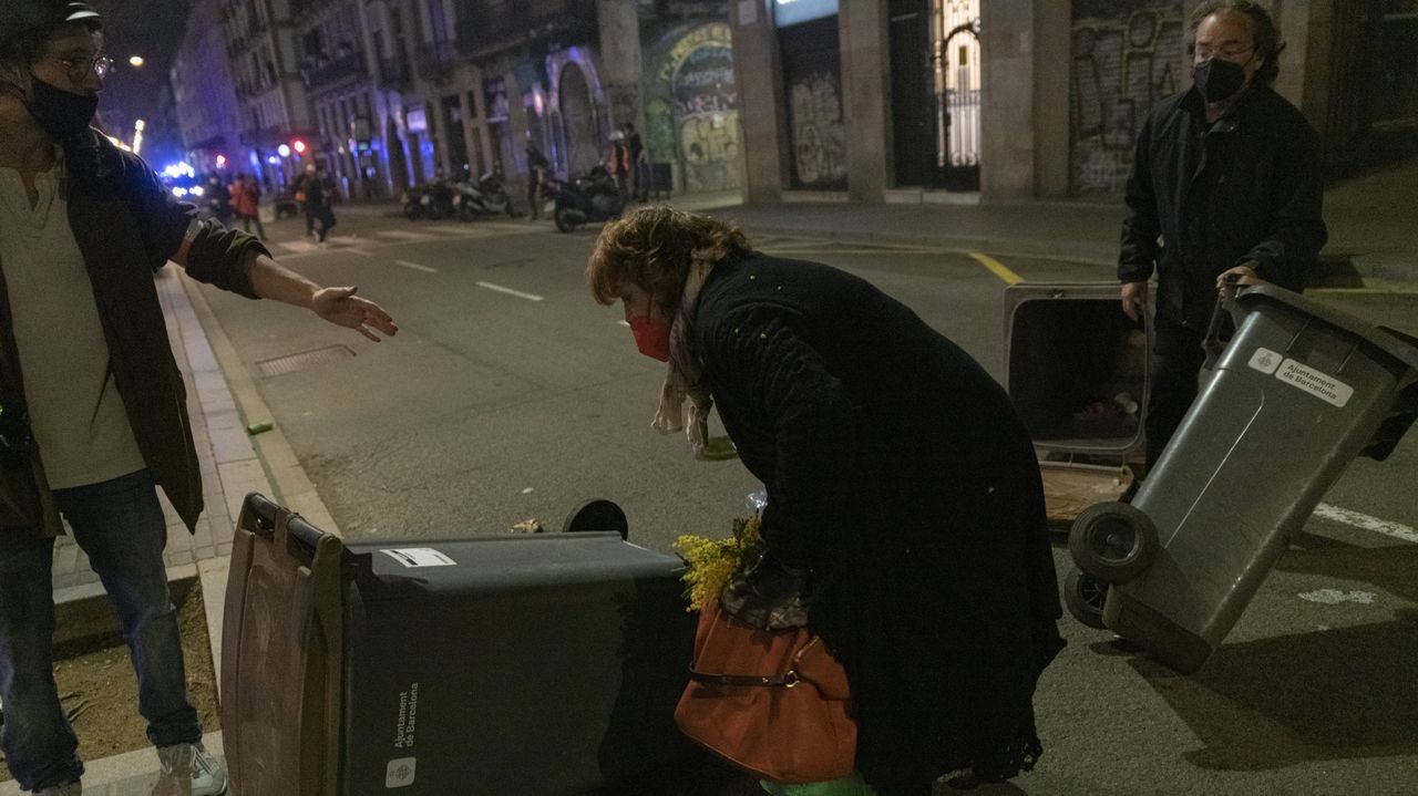 Contenedores destrozados