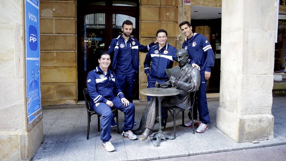 Aficionados del Dépor con Sissoko