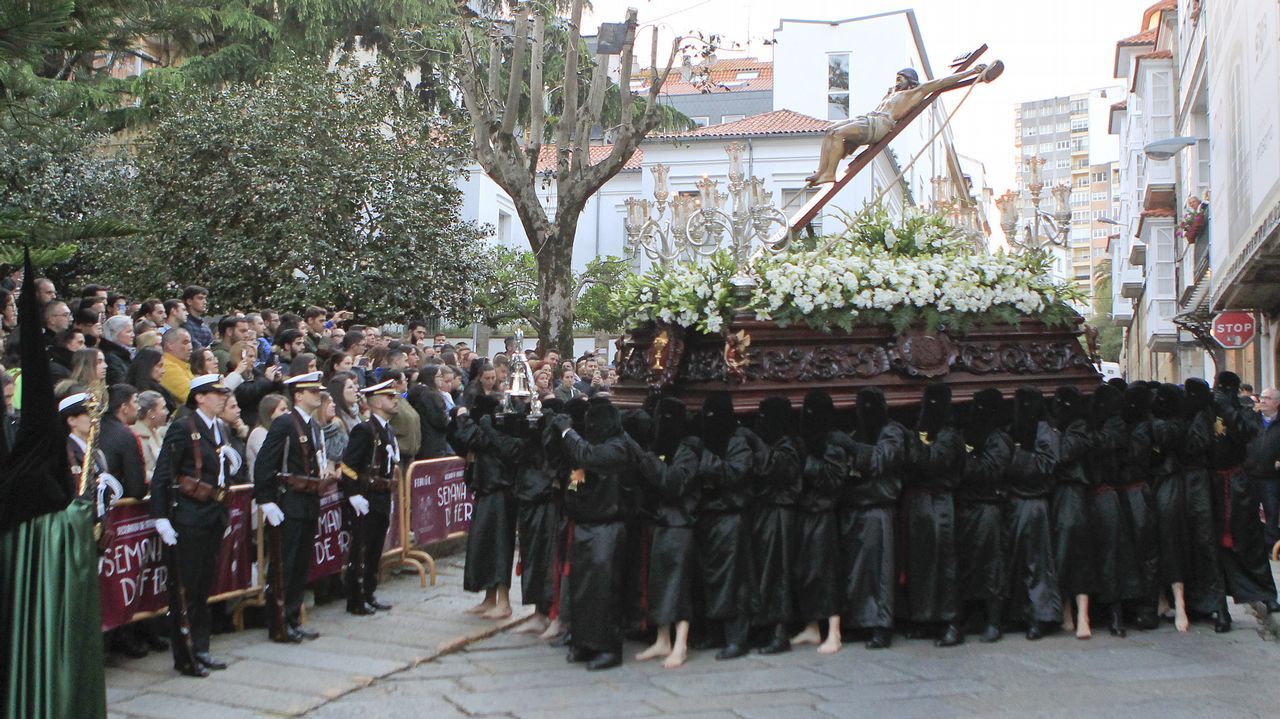 Lunes Santo | Procesión de Cristo Rey y la Virgen de la Amargura. Cofradía de Dolores
