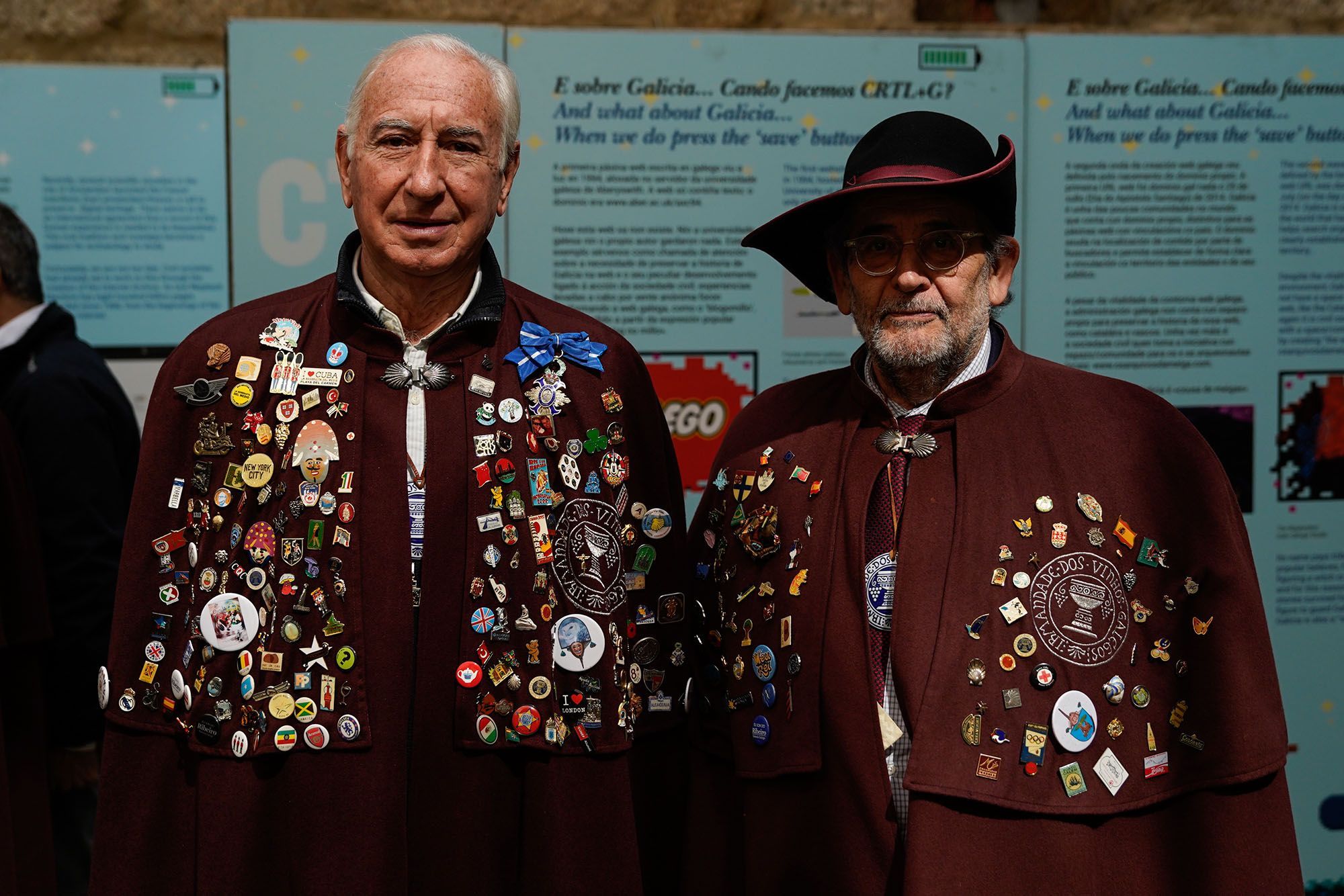 Coleccionistas de chapas da Irmandade do Vinho Galego. 15/03/2025