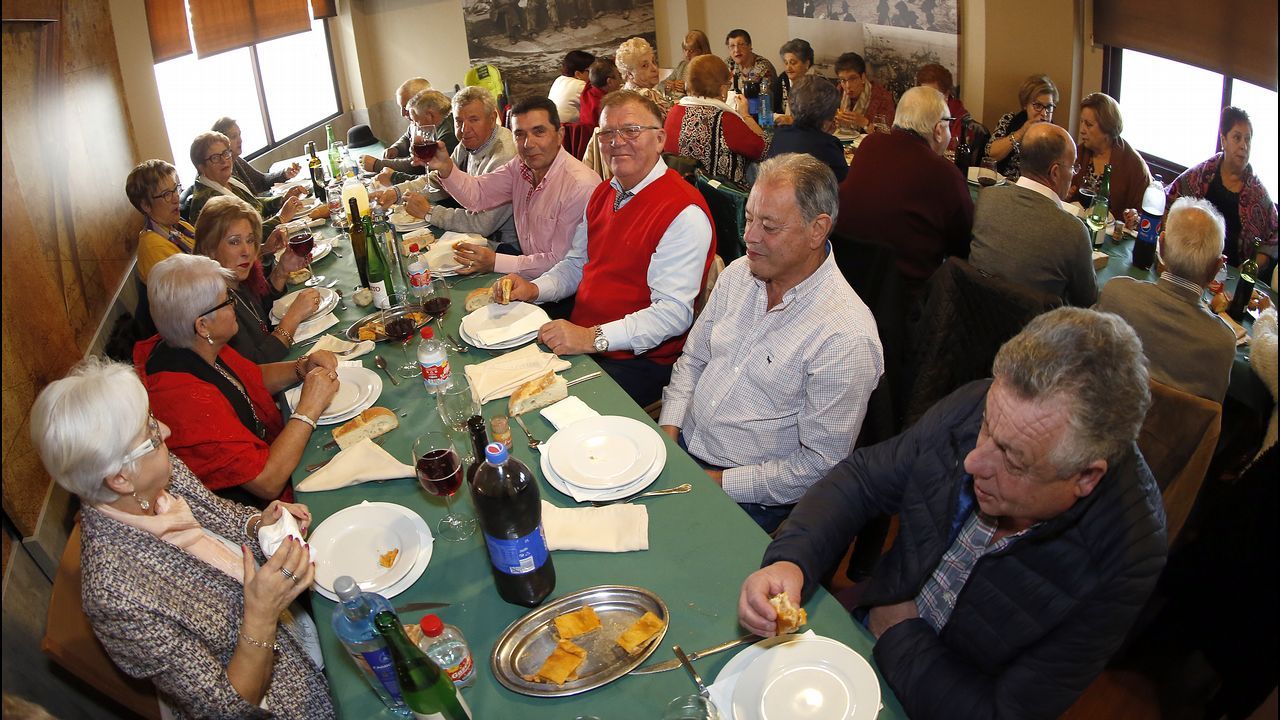 Comida de Reyes para los mayores de Rianxo