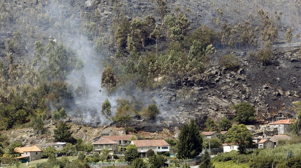 Incendio forestal en Aguasantas
