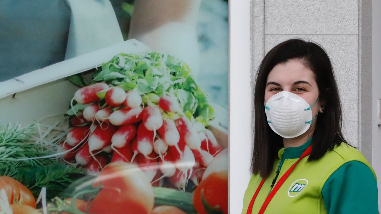Trabajando con mascarilla en Vigo