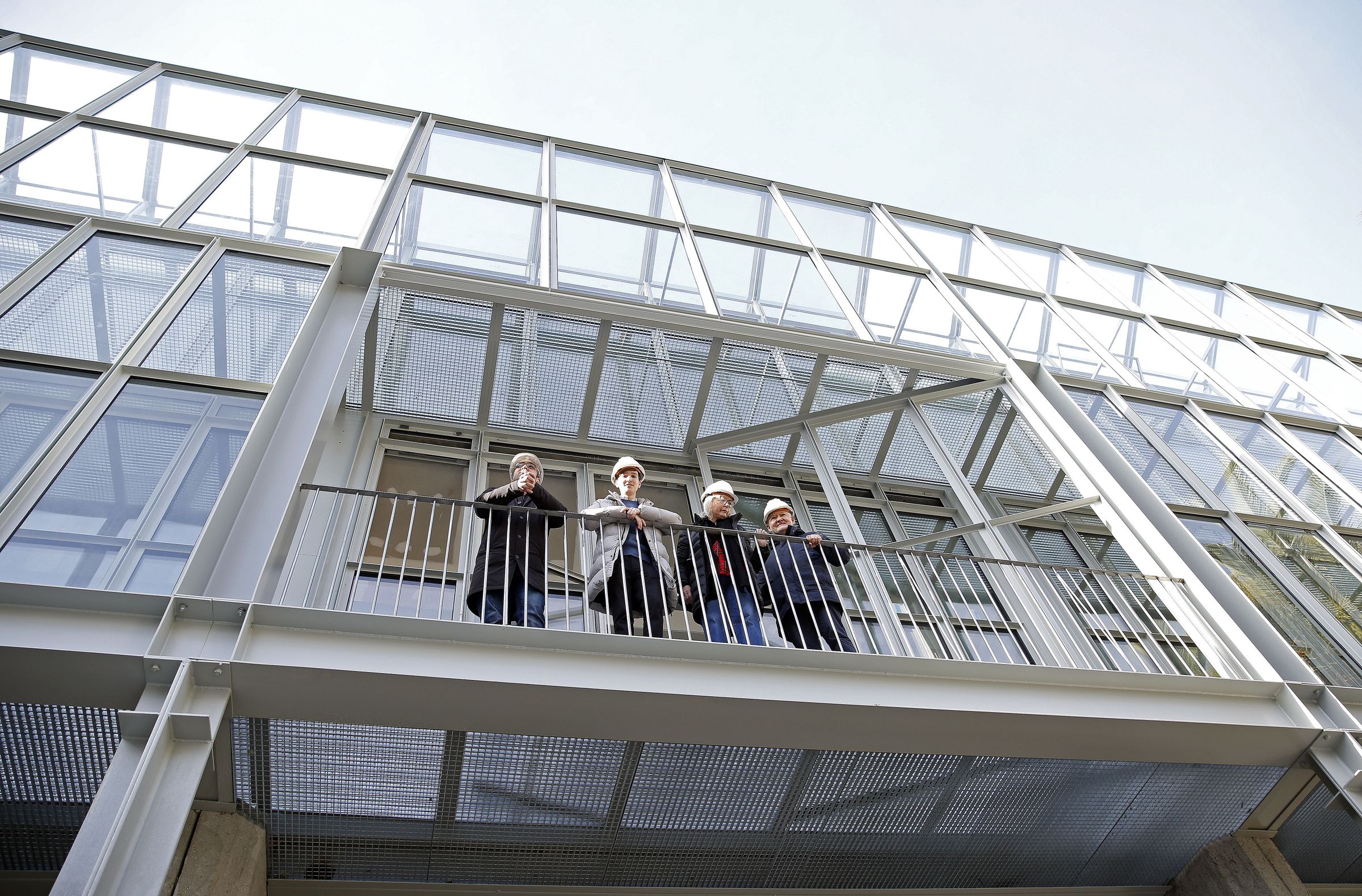 O novo balcon de Ribeira, dentro dunha fachada pioneira. 28/02/2025