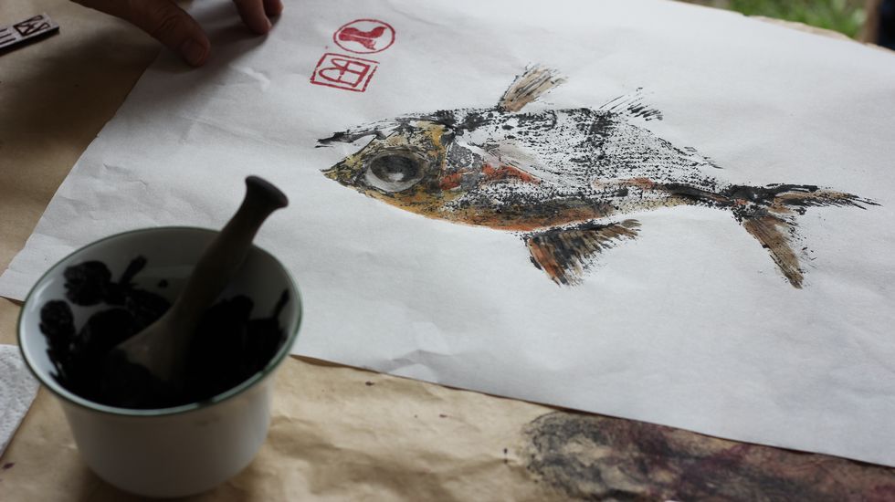peixes de tinta.Ya solo queda dejarlo secar unas horas antes de enmarcar