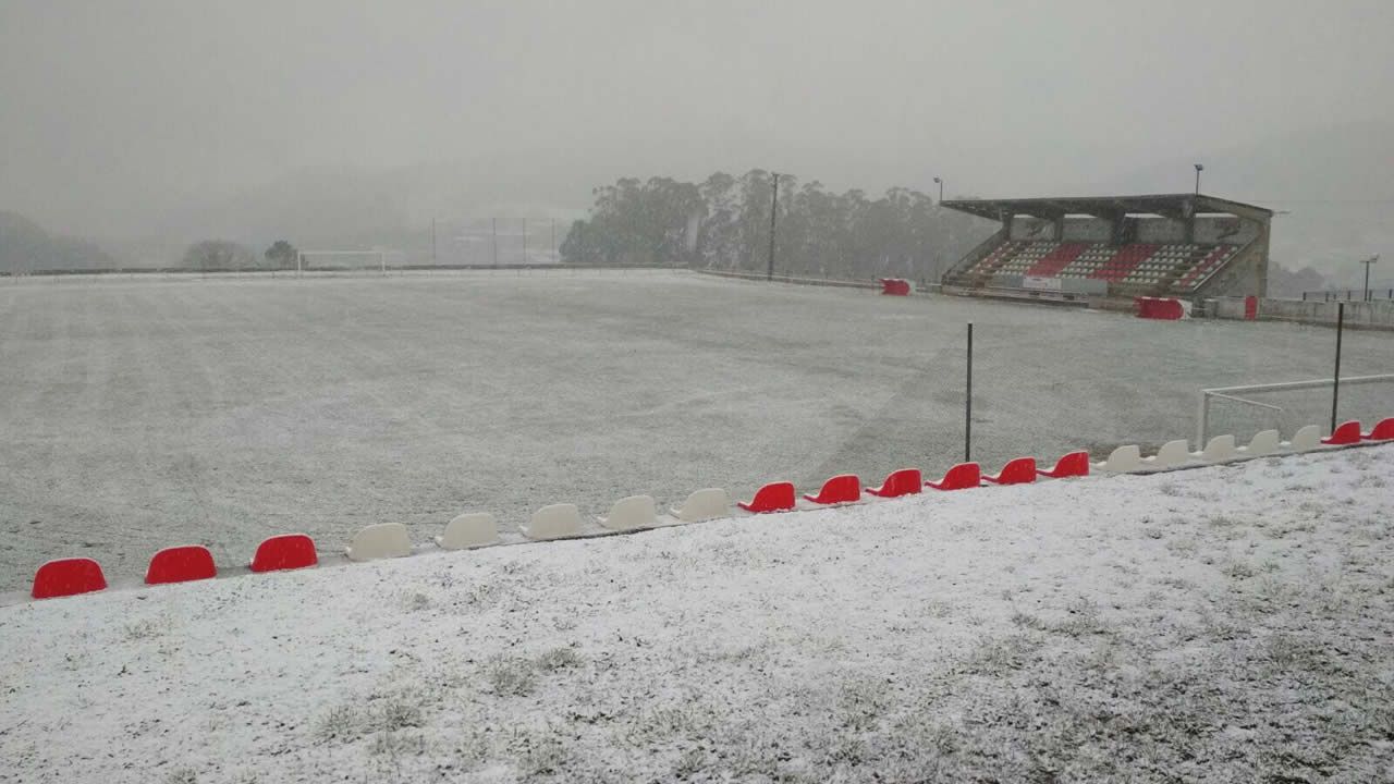 Campo de fútbol de Lourenzá