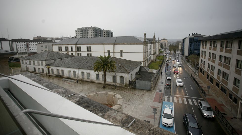 Vista del Seminario y de Rodríguez Mourelos desde la parte abierta de la cafetería