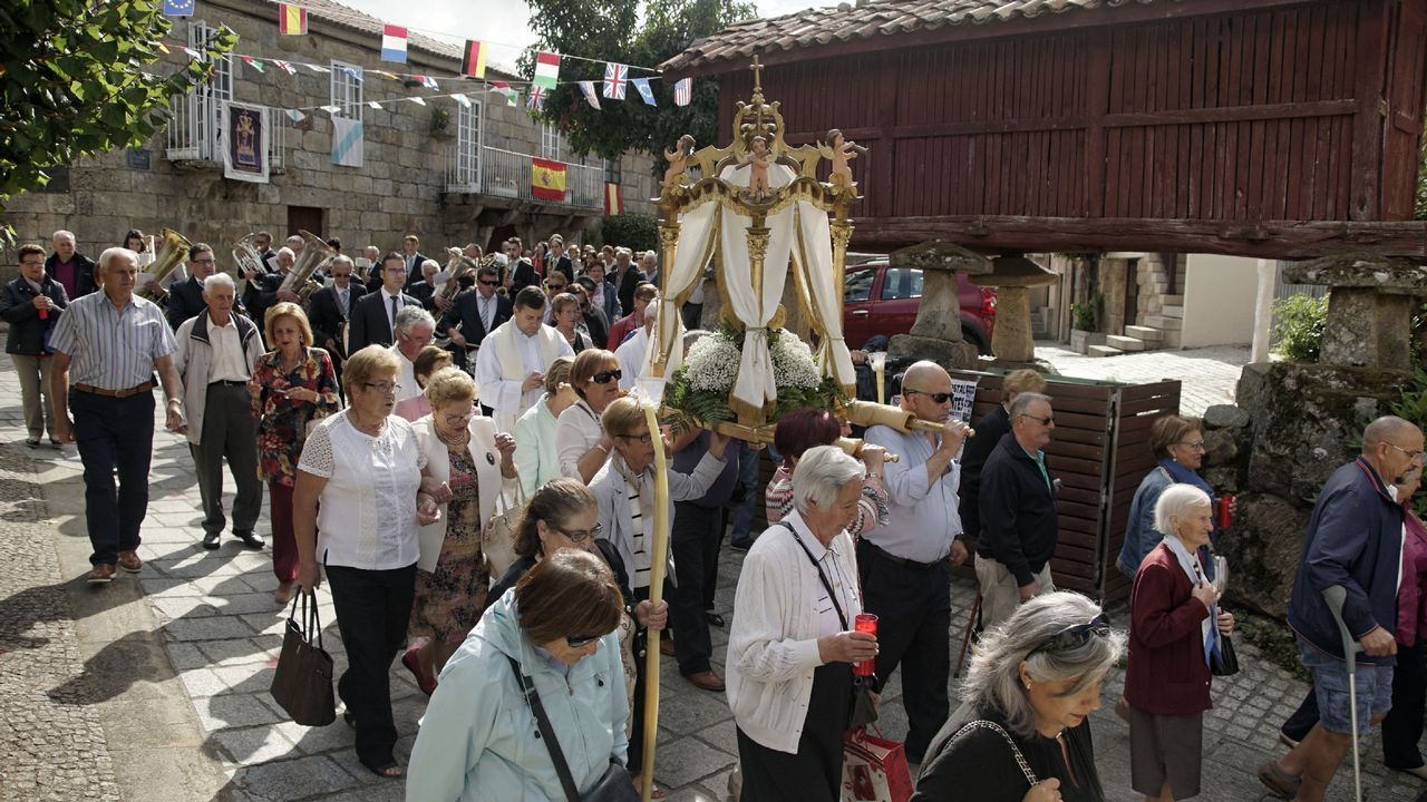 Procesión da Virxe do Cristal