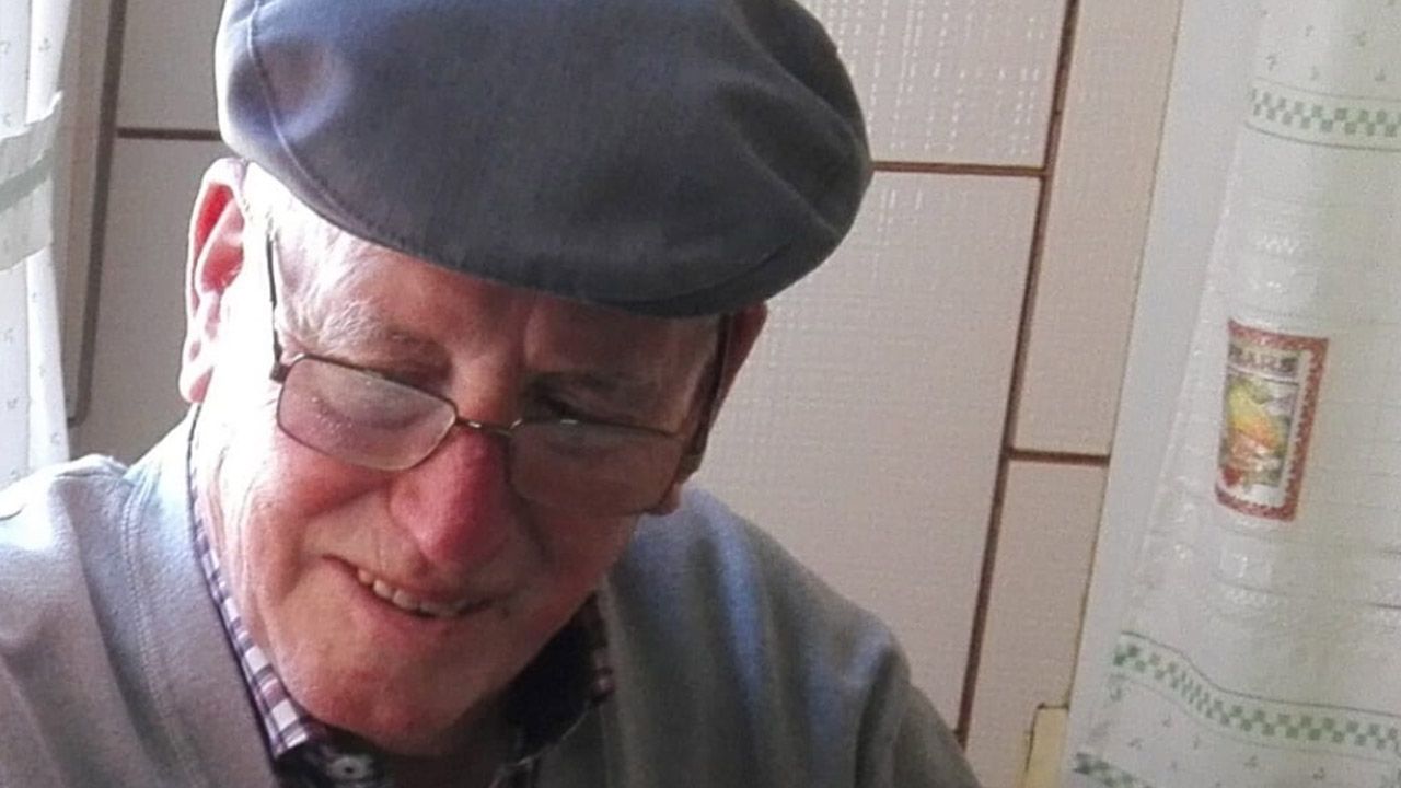 Concentraci�n en Riosa para condenar las amenazas a los concejales de IU.Luis el de Tornillos