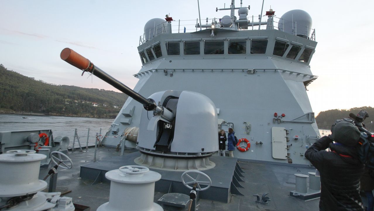 Las pruebas del «Furor» comenzaron a primera hora de esta mañana; en el barco viajan 87 personas