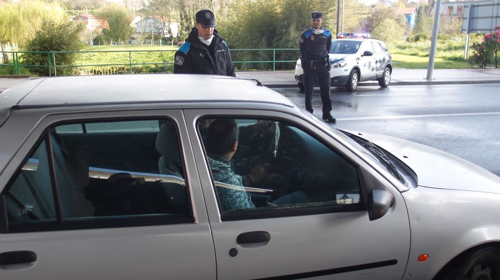 Pocos trabajadores en el Concello de Ferrol. Solo se atienden casos urgentes