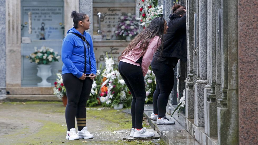 Día de Difuntos en el cementerio de San Mauro