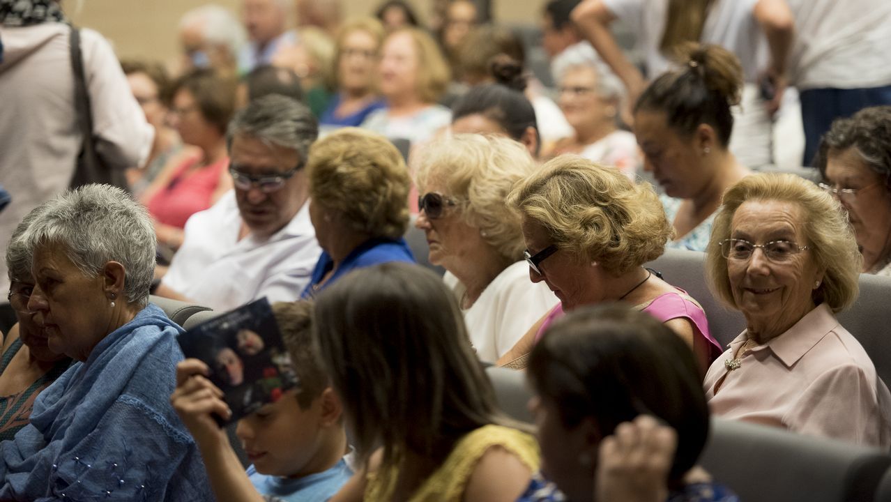 «Cranios privilexiados, ou critica da razón perralleira», con Mofa e Befa
