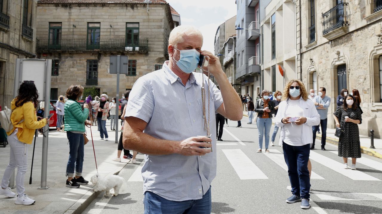 Protesta de los hosteleros por el cierre del municipio.Imagen de la protesta realizada en A Pobra el jueves