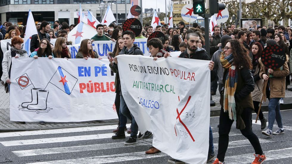 Cientos de paraguas en las inmediaciones de la catedral