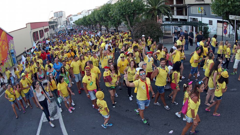 Desfile de peñas da Festa da Dorna 2016