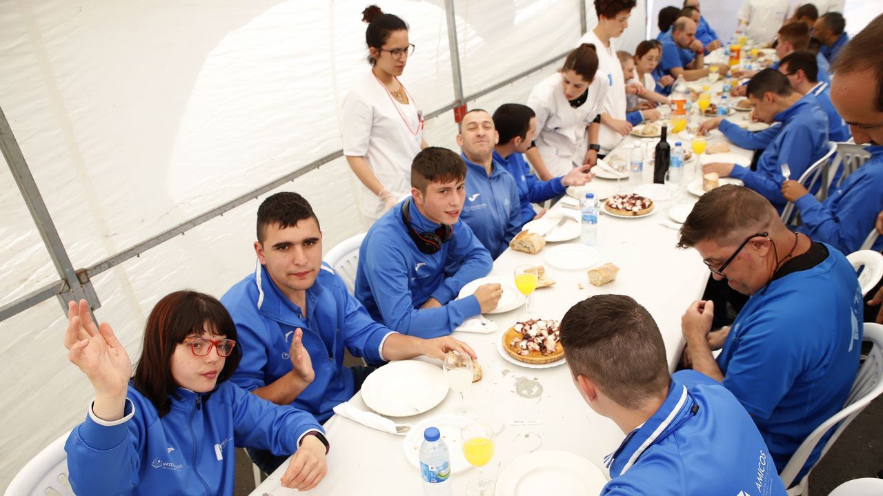 JORNADA DE FAMILIAS EN AMICOS. COMIDA