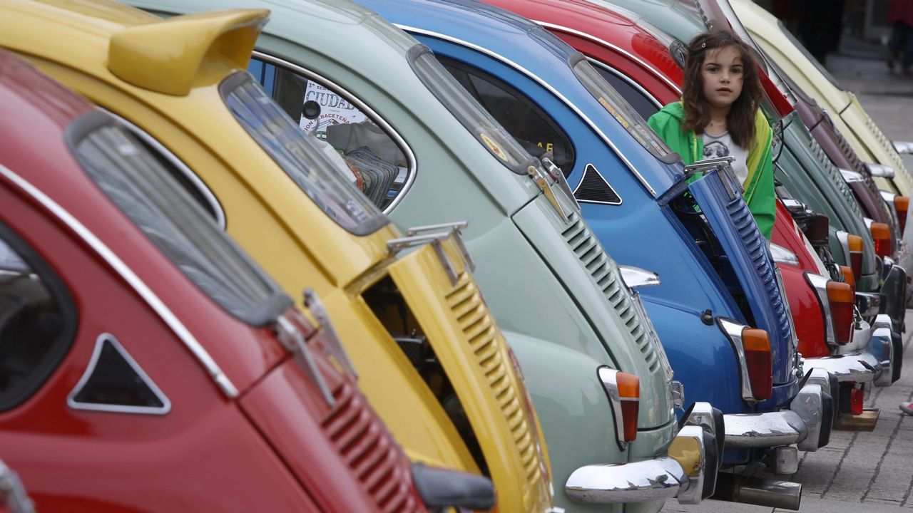 Concentración de SEAT 600 en A Coruña en el 2016.
