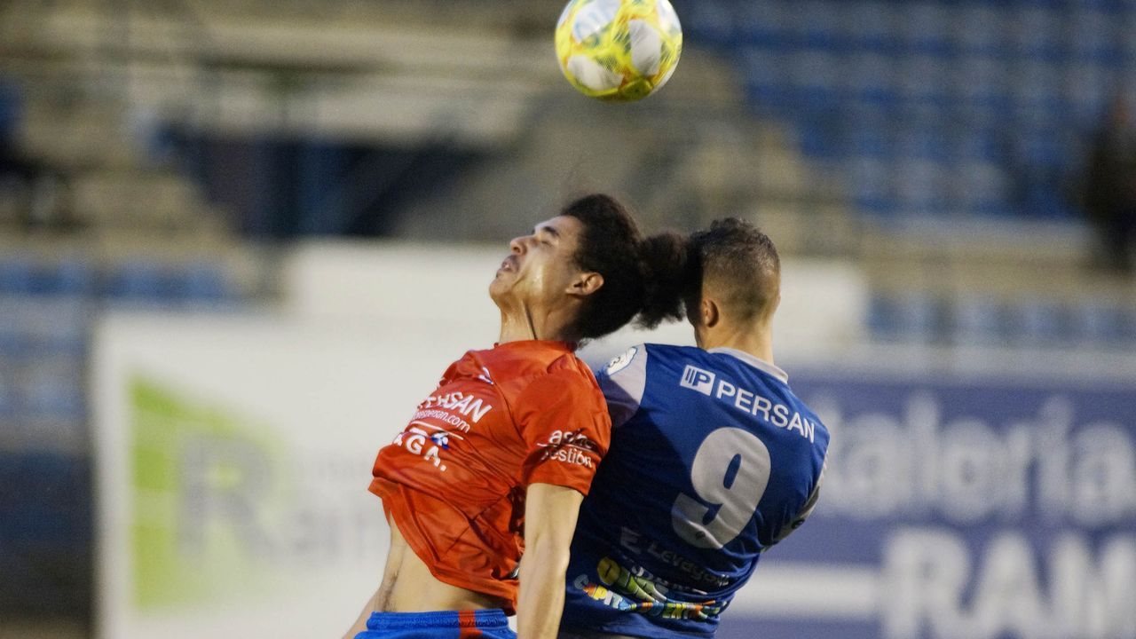 Ambiente de gala en el derbi del fútbol ourensano.La pugna entre la UD Ourense y el Ourense CF fue toda una fiesta del balompié provincial