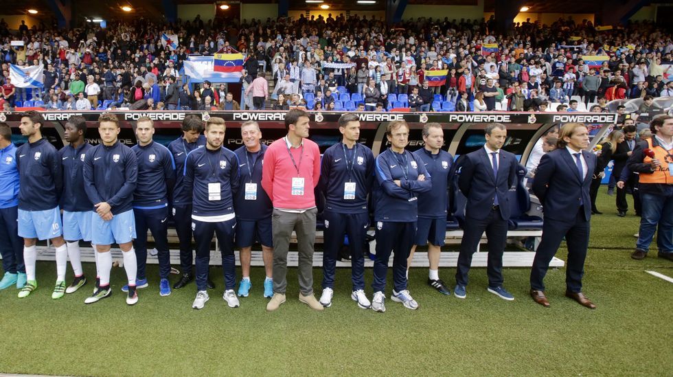 Foto de formación del Galicia-Venezuela del 2016 en el que coincidieron Denis, Sergio, Aspas y Hugo Mallo