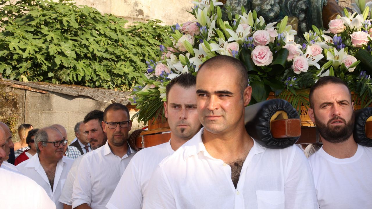 PROCESION MARITIMA DE LA VIRGEN DEL CARMEN DE RIANXO