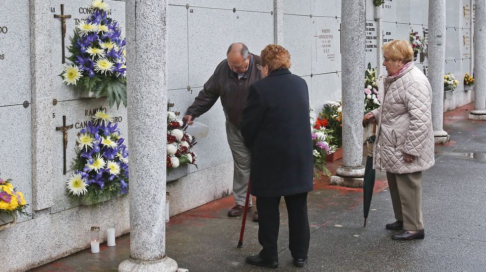 Día de Difuntos en el cementerio de San Mauro