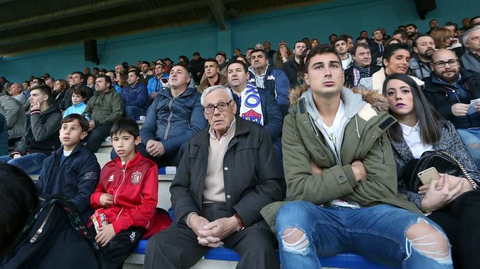 Partido de fútbol Segunda B entre Boiro y Celta B