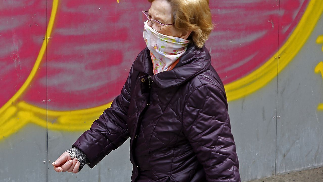En A Coruña hay mascarillas para todos los gustos