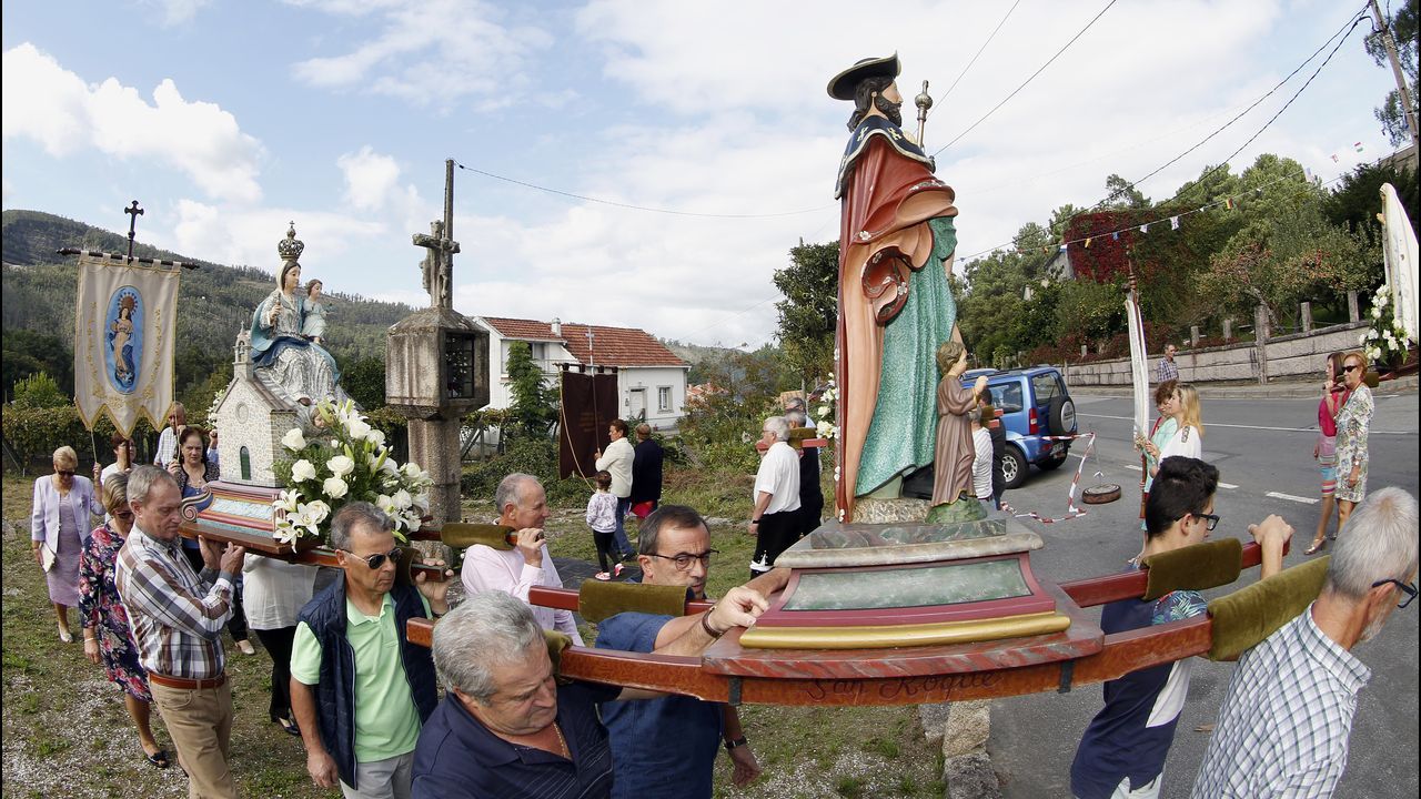 Fiestas en San Roquiño misa y procesión en honor a San Miguel