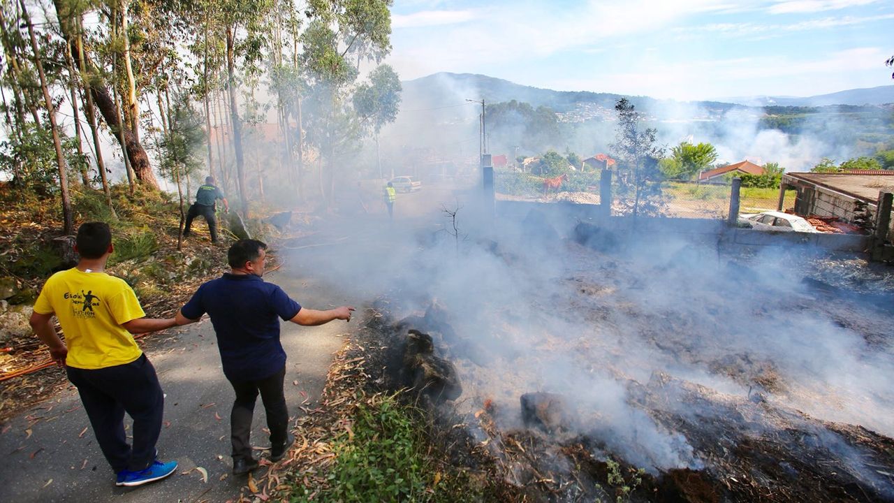 El diá después a la explosión mortal en Tui