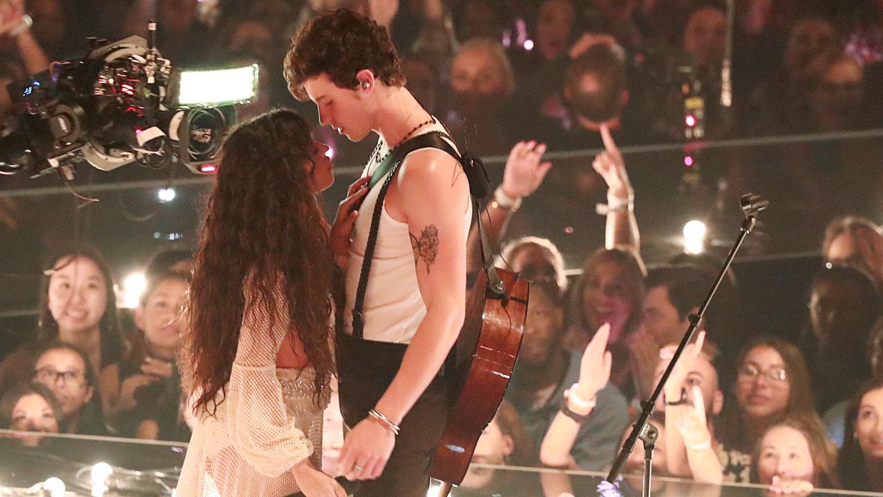 Shwan Mendes y Camilla Cabello