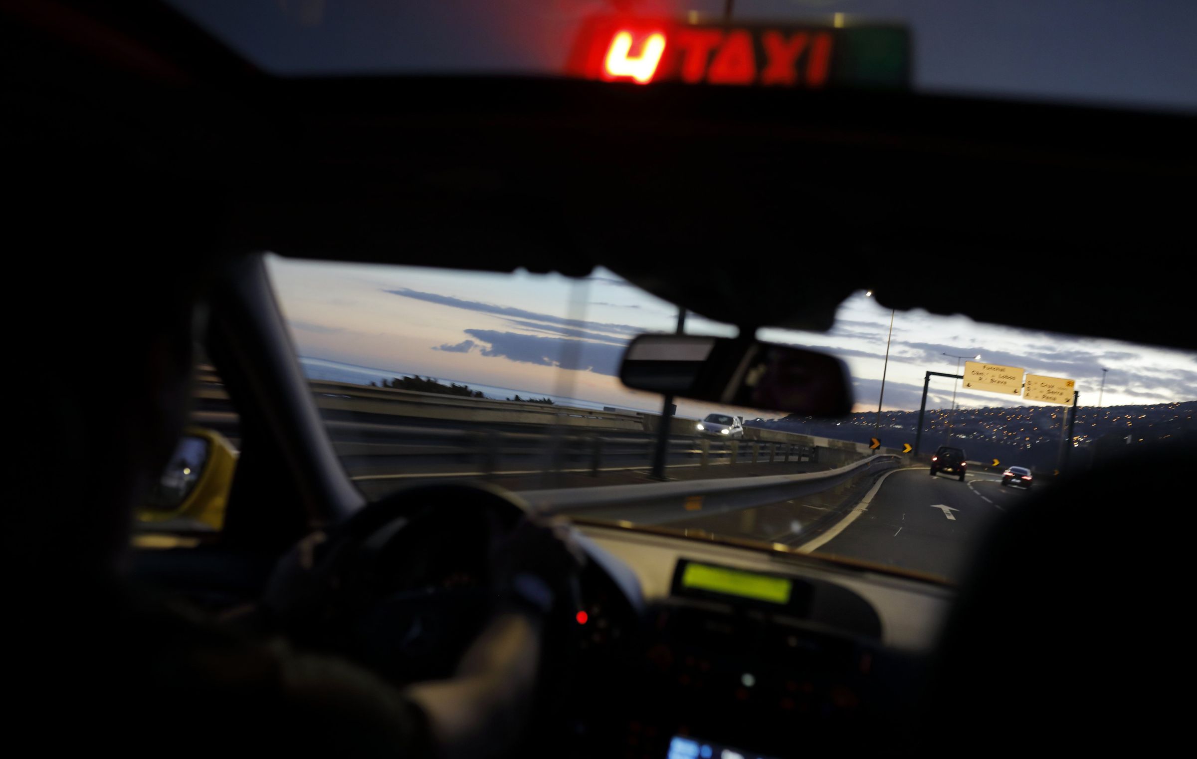 El aeropuerto internacional Cristiano Ronaldo (anteriormente conocido como Funchal) es el aer�dromo de Madeira