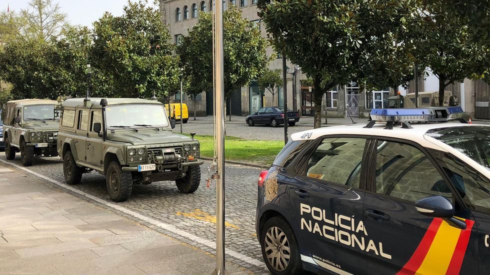 Despliegue de la Brilat por las calles de Santiago