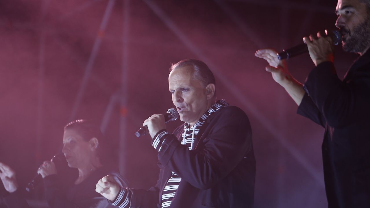 Miguel Bosé reventó la plaza de María Pita