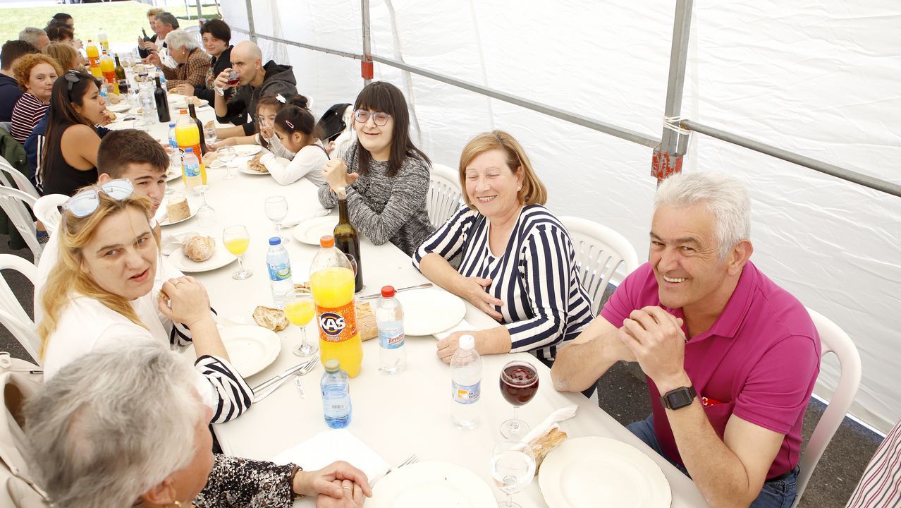JORNADA DE FAMILIAS EN AMICOS. COMIDA