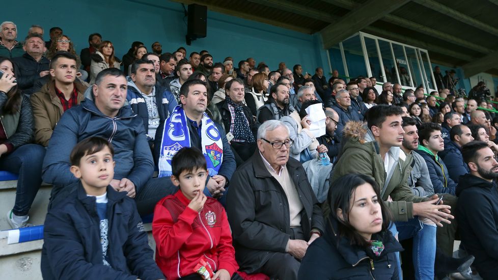 Partido de fútbol Segunda B entre Boiro y Celta B