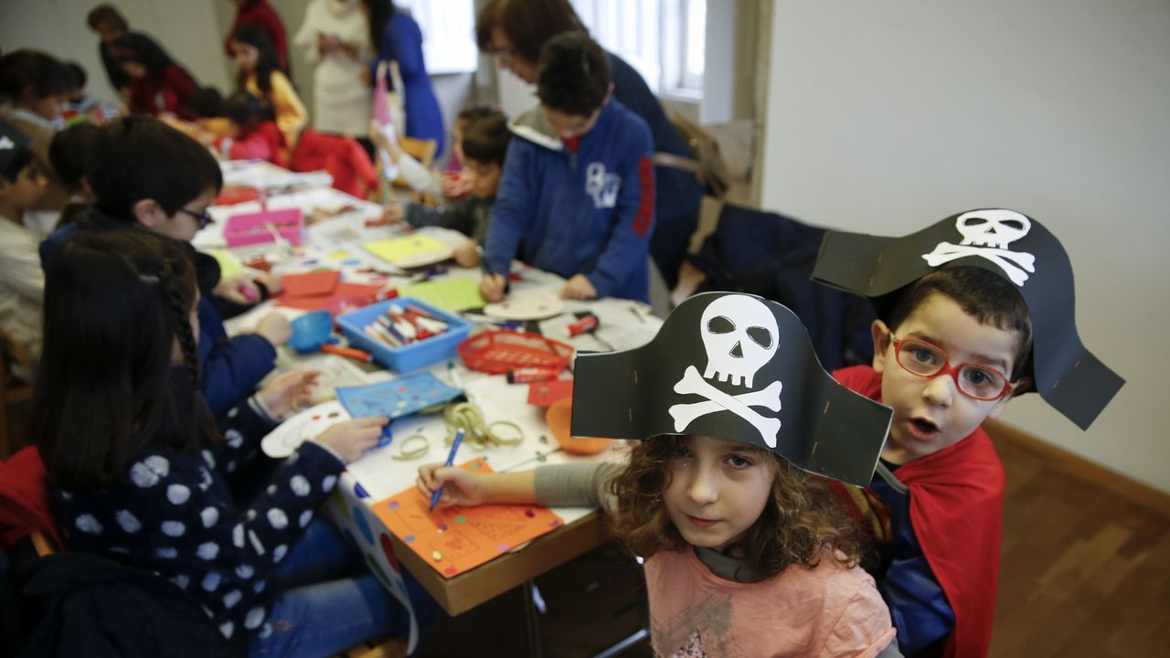 Taller de entroido en el pazo de Bendaña