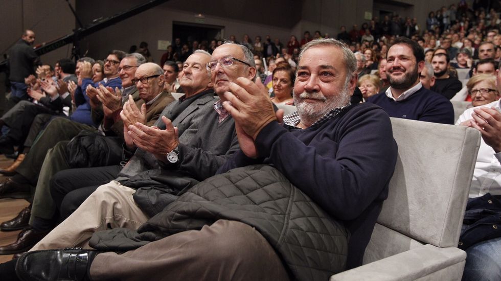 Diversos miembros socialistas acudieron al mitin de A Coruña.