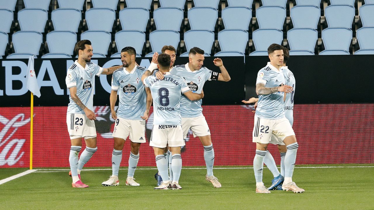 Tapia fue el primero en resentirse y verse obligado a dejar el partido