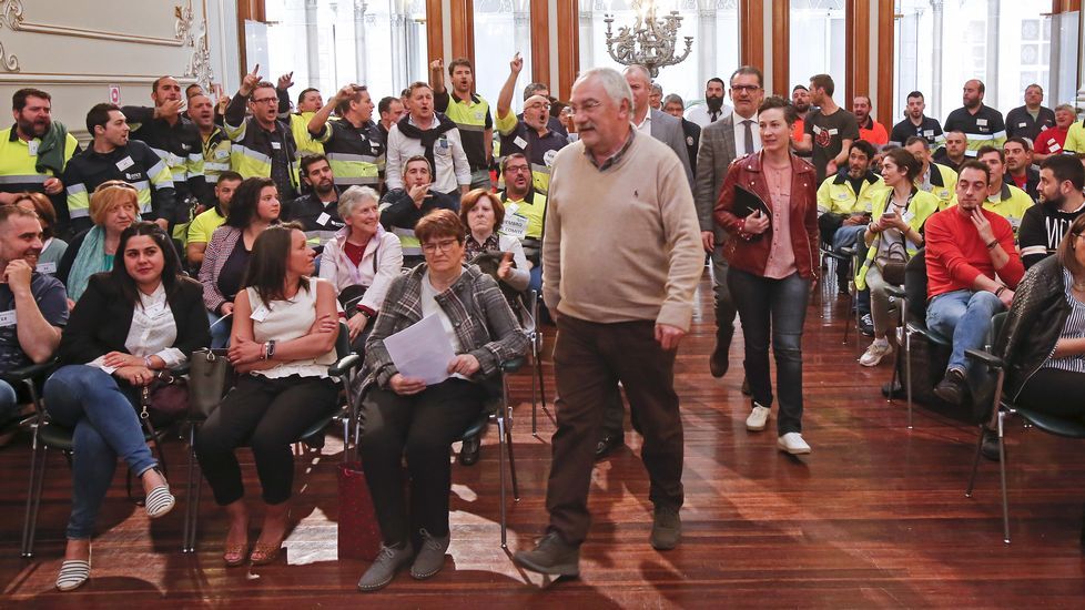 Protesta de trabajadores de Ence en la Diputación de Pontevedra