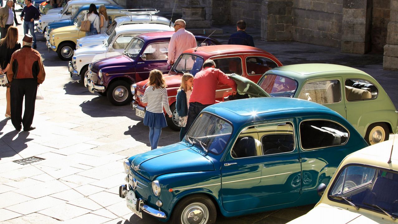 Concentración del SEAT 600 en Lugo en el 2016.