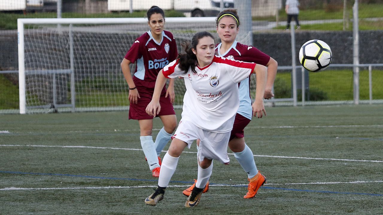 Primera torneo Vila de Noia de Fútbol femenino. Partido entre Noia y EFM Boiro