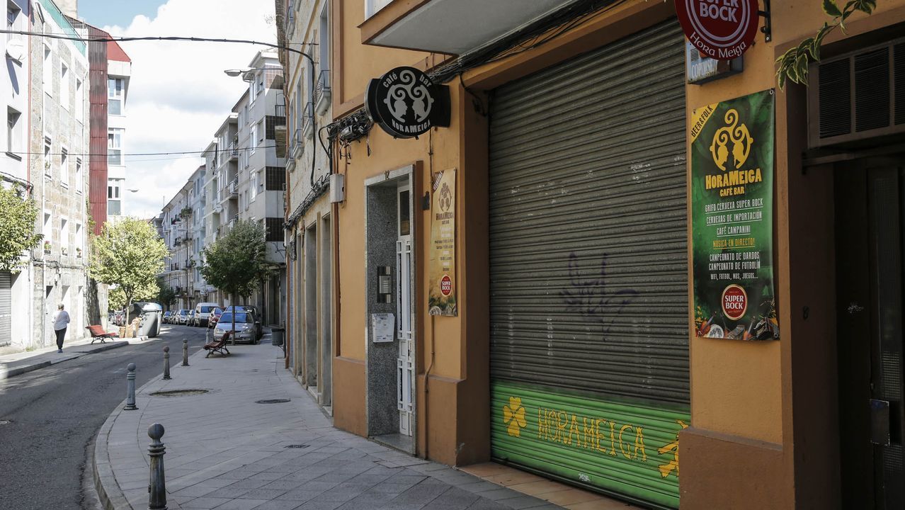 Bar cerrado en la calle Antonio Puga